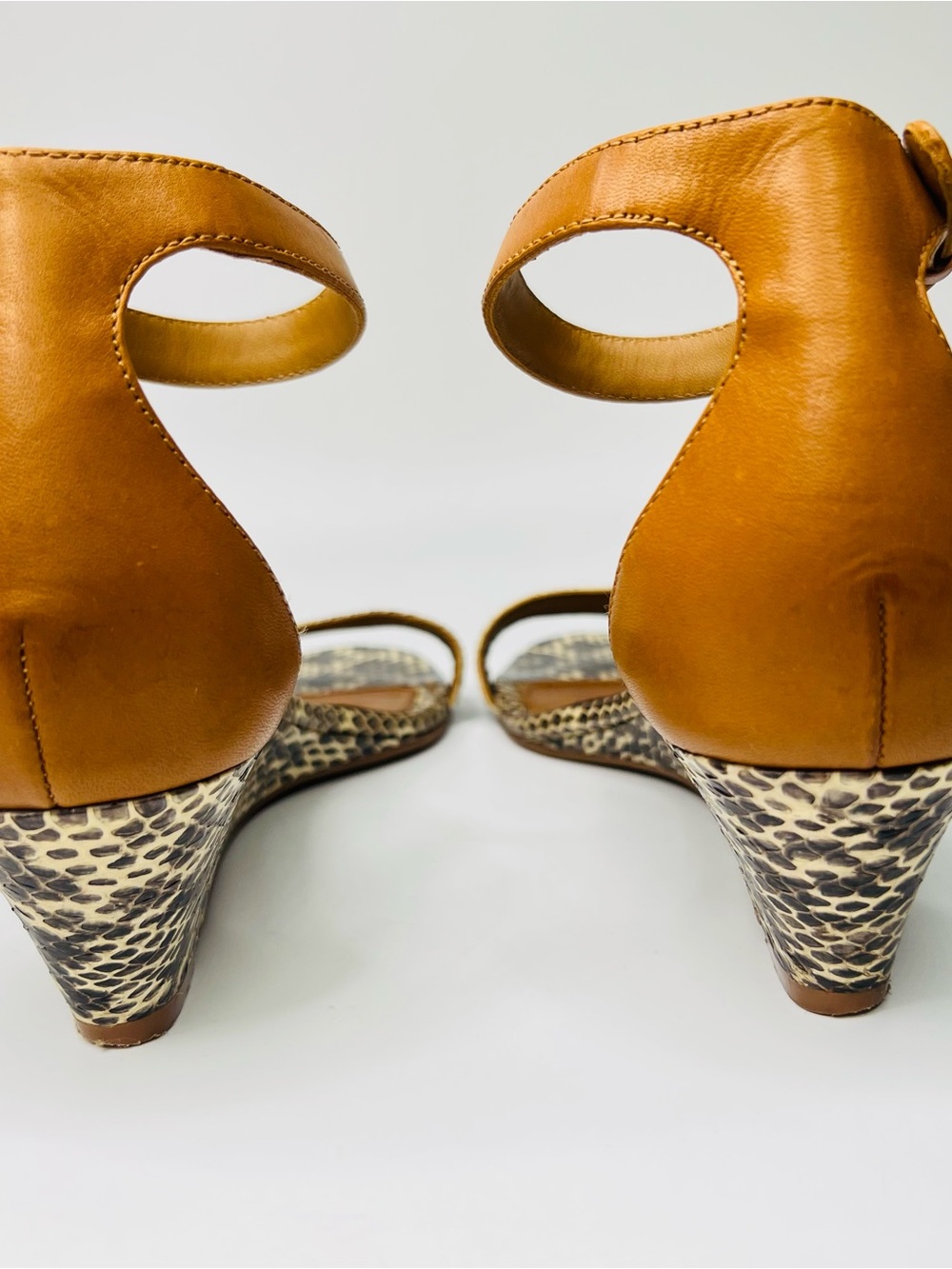 Tory Burch Savannah Snakeskin/Tan Wedge Ankle Strap Sandals Size 11 - Picture 10 of 15